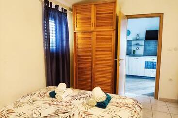 آپارتمانهای توریستها Sweet Apartment With Private Pool Lori Ankaran