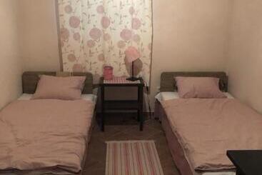 דירות לתיירים Hortenzia Apartman