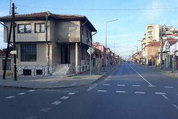 פנסיון иглика