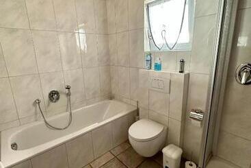 관광객 아파트 Wiehler  Ferienwohnung