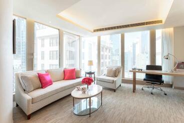 هتل The Pottinger Hong Kong