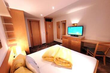 Bed and Breakfast Apart Garni Jägerheim