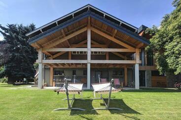 צימר Chalet Les Cols   Chambres Avec Terrasse & Jardin   Proche De La Nouvelle Gare