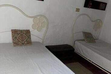 آپارتمانهای توریستها Casa De Huéspedes La Escondida