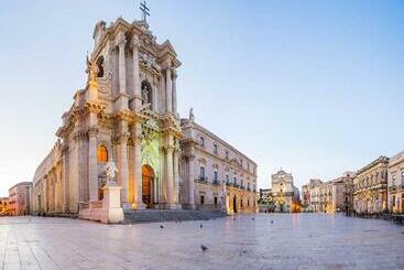 פנסיון Freedom