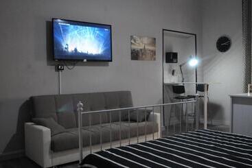 پانسیون Meridional Station