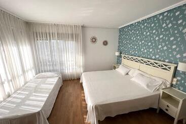 פנסיון Playa De Los Locos