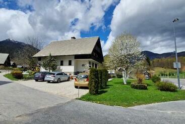 تختخواب و صبحانه Sobe ćuskić