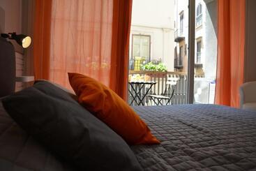 膳宿费 Duca Di Villena