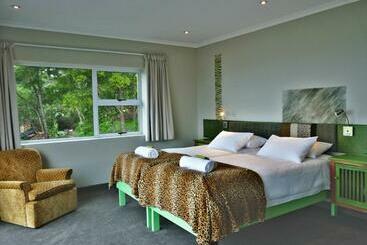 بنسيون Knysnaviews Guest House