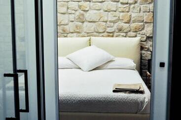 פנסיון Olivia Rooms Teocrito