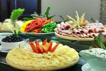 Ambassador City Hotel   Bethlehem