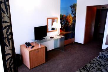 Green Hisar Hotel Family