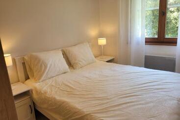 ツーリストアパートメント La Commanderie