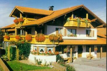 بنسيون Gästehaus Kerpf Inclusive Königscard