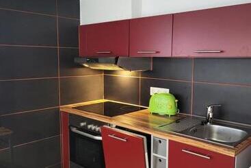 بنسيون Gästehaus Mama