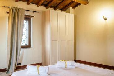 ツーリストアパートメント Villaluce Wine Agriturismo