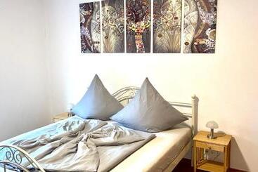 ツーリストアパートメント Ferienwohnung Ernzerhof