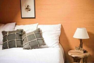 آپارتمانهای توریستها Adorable Chalet Sur Le Lac De Payolle