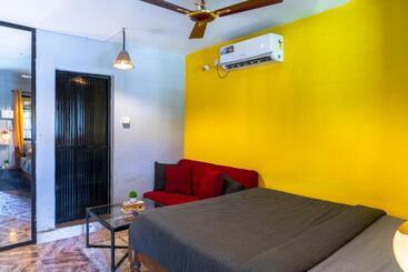 Whoopers Hostel Palolem