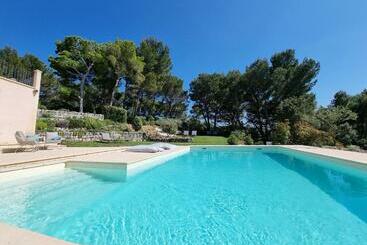 민박 Cosy En Provence   Piscine Chauffée De Mai à Septembre