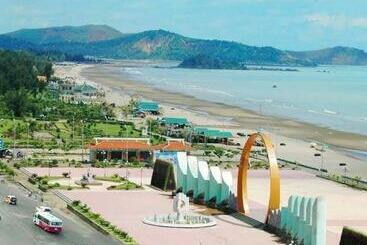 Отель Sơn Hiền