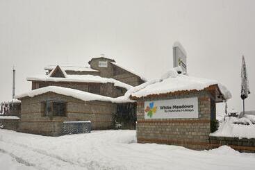 فندق Club Mahindra White Meadows Manali