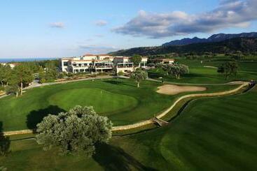 Отель Korineum Golf & Beach Resort