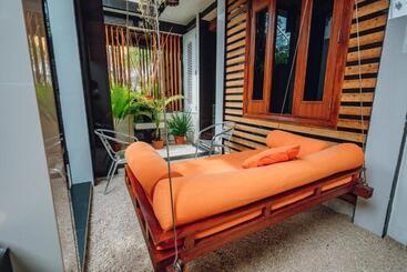 پانسیون Millennium Island Residence