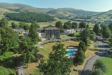 Macdonald Plas Talgarth Resort