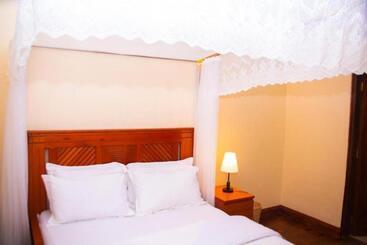 민박 Wakawaka House