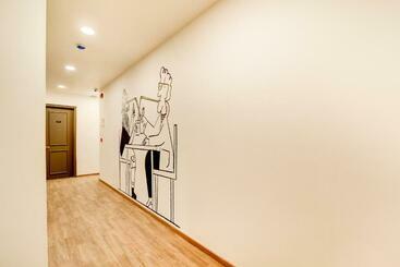 ホテル Townhouse 282 Golf Course Road Gurgaon Near Appu Ghar