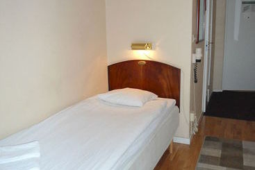 تختخواب و صبحانه Dialog Hotel Västerås