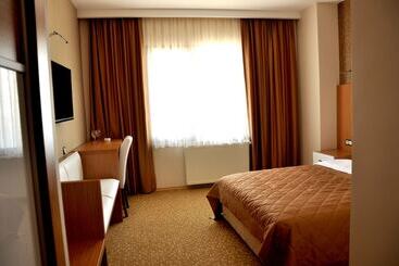 ホテル Amazon Aretias