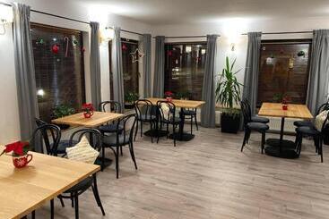 בית מלון כפרי Astra Tajemniczy Ogród