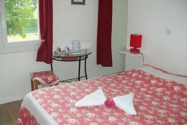 호텔 Au Charme Du Levat