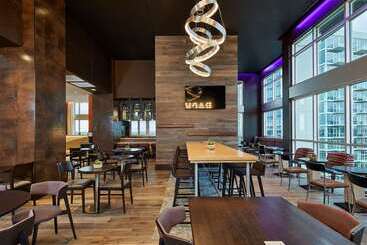 فندق Hampton Inn & Suites Atlanta Midtown