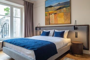 فندق On The Square