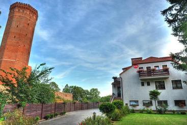 בית מלון כפרי Pensjonat Przy Zamku