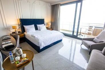 هتل Venn Boutique