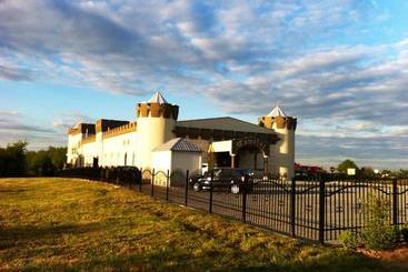 בית מלון כפרי Zamek Camelot