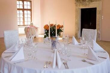 فندق Zamek W Krasiczynie