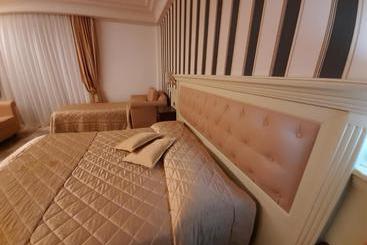 Regina Di Saba   Hotel Villa Per Ricevimenti