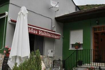 پانسیون Casa Polín