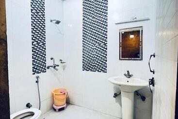 فندق صغير Wonbin Safari Jaisalmer