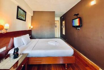 فندق صغير Jc Grand