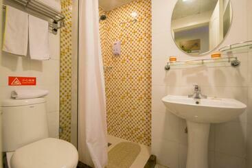 בית מלון כפרי Home Inn Harbin Central Avenue St Sophia Cathedral Maikaile