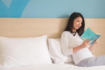 Отель Hop Inn Lopburi