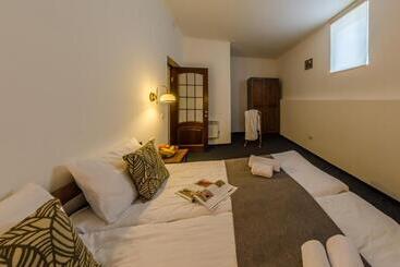 استراحتگاه Zimasnow Ski & Spa Club