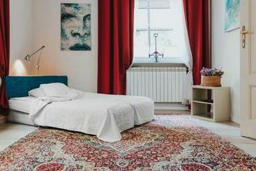 游客公寓 Salon Apartment In Dorcol Historical